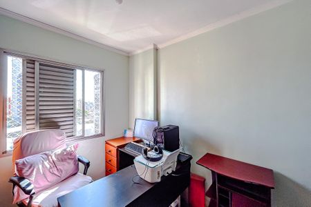Apartamento à venda com 74m², 2 quartos e 1 vagaQuarto 2