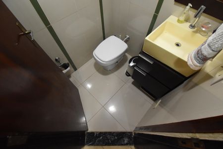 Casa de condomínio para alugar com 86m², 3 quartos e 2 vagasLavabo