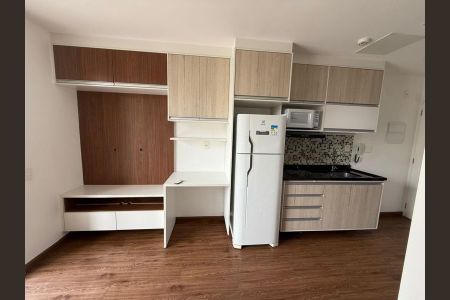 Apartamento para alugar com 28m², 1 quarto e sem vaga Apartamento para alugar com 28m², 1 quarto e sem vagaFoto 02