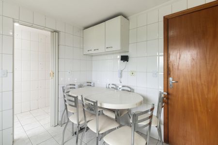 Apartamento à venda com 103m², 3 quartos e 2 vagasCozinha 