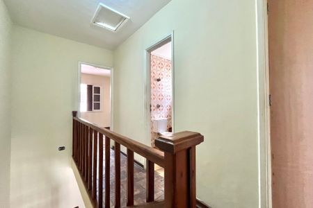 Corredor de casa para alugar com 2 quartos, 130m² em Jardim Oriental, São Paulo