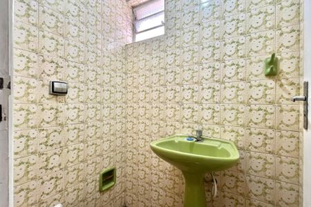 Lavabo de casa para alugar com 2 quartos, 130m² em Jardim Oriental, São Paulo