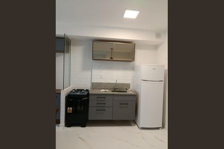 Foto 03 de apartamento para alugar com 2 quartos, 41m² em Lapa de Baixo, São Paulo