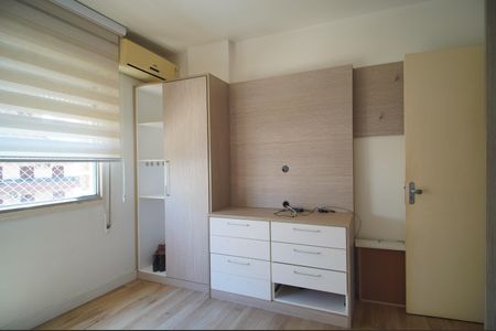 Quarto 1 de apartamento à venda com 1 quarto, 48m² em Centro, São Leopoldo