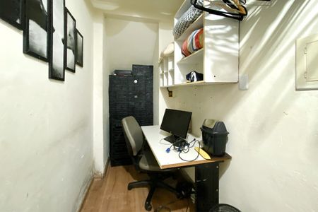 Casa para alugar com 40m², 1 quarto e sem vaga Casa para alugar com 40m², 1 quarto e sem vagaEscritório / Closet