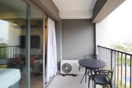 Varanda de apartamento para alugar com 1 quarto, 30m² em Indianópolis, São Paulo