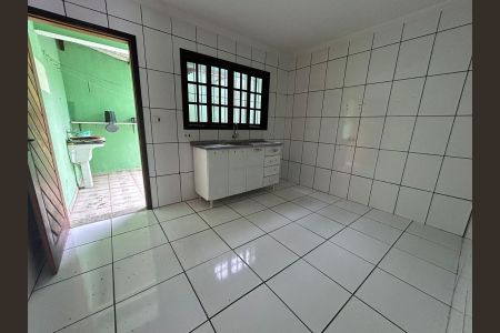 Cozinha de casa para alugar com 2 quartos, 80m² em Itaquera, São Paulo
