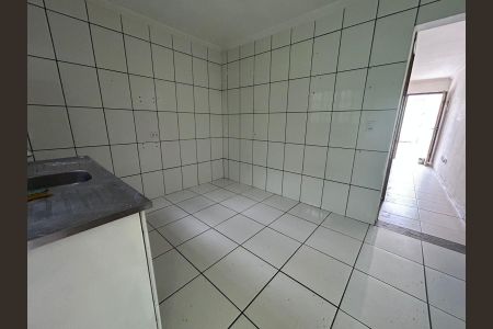 Cozinha de casa para alugar com 2 quartos, 80m² em Itaquera, São Paulo