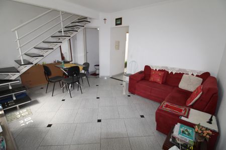 Sala de casa de condomínio para alugar com 2 quartos, 68m² em Vila Industrial, São José dos Campos