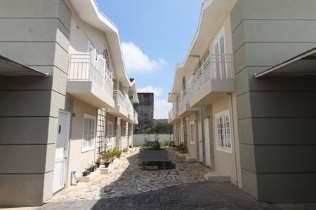 Casa de condomínio para alugar com 58m², 2 quartos e 1 vagaFachada