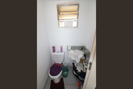 Sala de casa de condomínio para alugar com 2 quartos, 68m² em Vila Industrial, São José dos Campos