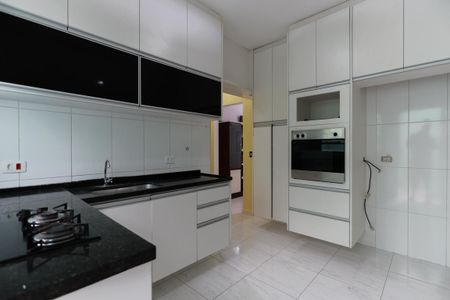 Casa para alugar com 105m², 2 quartos e 1 vagaCozinha