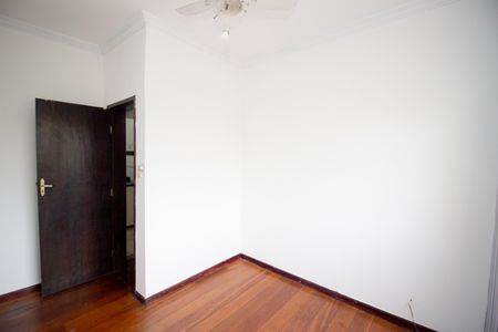 Apartamento para alugar com 120m², 3 quartos e 2 vagasQuarto 2