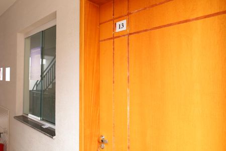 Apartamento para alugar com 32m², 1 quarto e sem vagaPlaca instalada na janela do imóvel - Código da placa:  JHAR-470