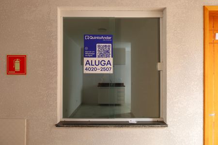 Apartamento para alugar com 32m², 1 quarto e sem vagaPlaca instalada na janela do imóvel - Código da placa:  JHAR-470