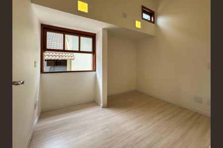 Casa de condomínio à venda com 252m², 4 quartos e 4 vagasFoto 50