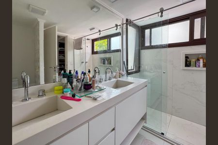 Casa de condomínio à venda com 252m², 4 quartos e 4 vagasFoto 58