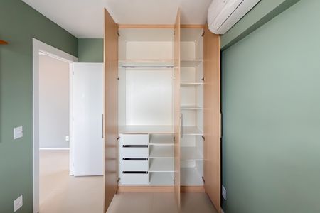 Apartamento para alugar com 47m², 2 quartos e 1 vagaQuarto 2 - Armários
