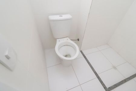 Banheiro de kitnet/studio à venda com 1 quarto, 27m² em Jardim Helena, São Paulo