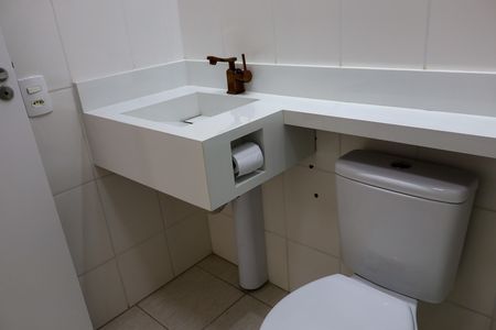 Apartamento para alugar com 46m², 2 quartos e 1 vaga Apartamento para alugar com 46m², 2 quartos e 1 vagaBanheiro