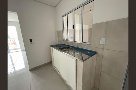 Cozinha de casa para alugar com 1 quarto, 45m² em Nhambuca, Cotia