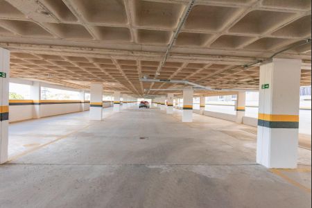 Apartamento para alugar com 47m², 2 quartos e 1 vagaGaragens