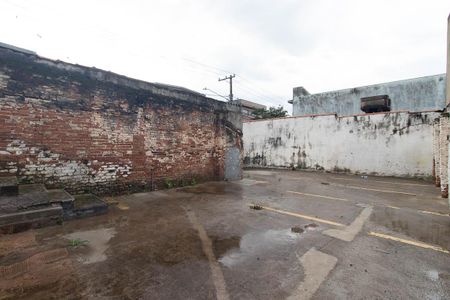 Casa à venda com 192m², 3 quartos e 8 vagas Casa à venda com 192m², 3 quartos e 8 vagasQuintal