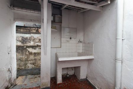 Casa à venda com 192m², 3 quartos e 8 vagas Casa à venda com 192m², 3 quartos e 8 vagasÁrea de Serviço