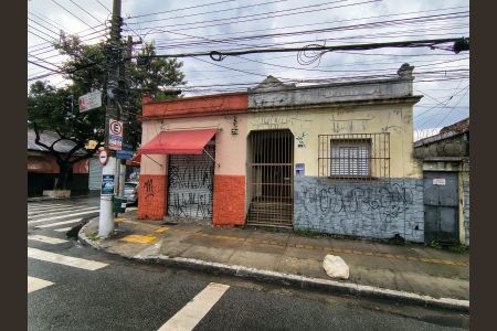 Casa à venda com 192m², 3 quartos e 8 vagasFachada