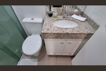 Apartamento à venda com 65m², 2 quartos e 2 vagas Apartamento à venda com 65m², 2 quartos e 2 vagasBanheiro Social