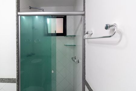 Apartamento à venda com 105m², 4 quartos e 2 vagas Apartamento à venda com 105m², 4 quartos e 2 vagasBanheiro Suíte
