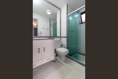 Apartamento à venda com 105m², 4 quartos e 2 vagas Apartamento à venda com 105m², 4 quartos e 2 vagasBanheiro Suíte