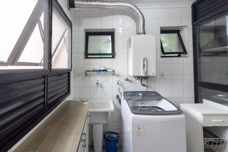 Apartamento à venda com 105m², 4 quartos e 2 vagas Apartamento à venda com 105m², 4 quartos e 2 vagasÁrea de Serviço