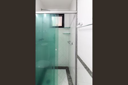 Apartamento à venda com 105m², 4 quartos e 2 vagas Apartamento à venda com 105m², 4 quartos e 2 vagasBanheiro Suíte