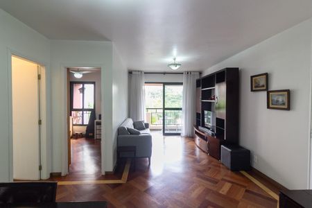 Apartamento à venda com 105m², 4 quartos e 2 vagas Apartamento à venda com 105m², 4 quartos e 2 vagasSala de Jantar