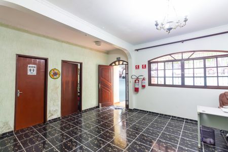 Casa à venda com 3 quartos, 250m² em Santo Antônio, Osasco