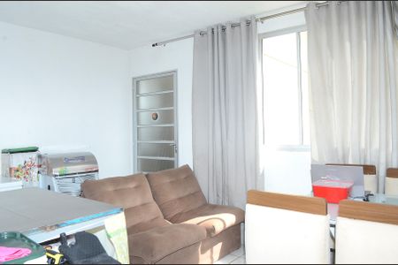 Sala de apartamento para alugar com 2 quartos, 43m² em Vista do Sol, Belo Horizonte