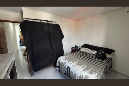 Suite de apartamento à venda com 2 quartos, 119m² em Vila Metalúrgica, Santo André