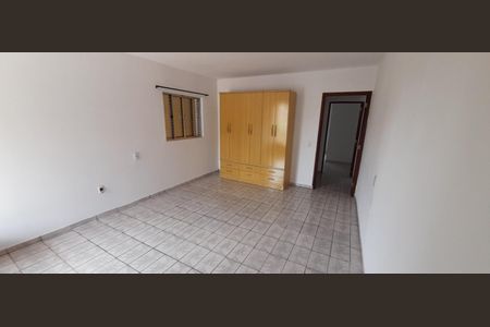 Casa à venda com 127m², 2 quartos e 3 vagas