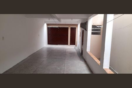 Casa à venda com 127m², 2 quartos e 3 vagas