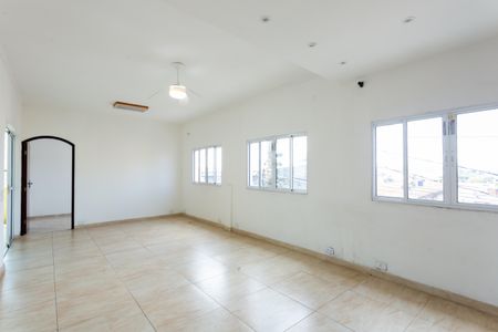 Casa para alugar com 100m², 2 quartos e 1 vagaSala