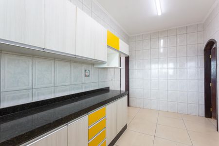 Casa para alugar com 100m², 2 quartos e 1 vagaCozinha 