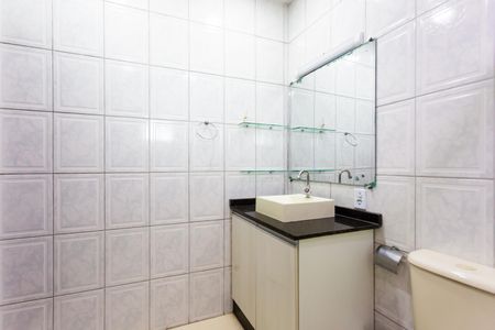 Casa para alugar com 100m², 2 quartos e 1 vagaBanheiro 2