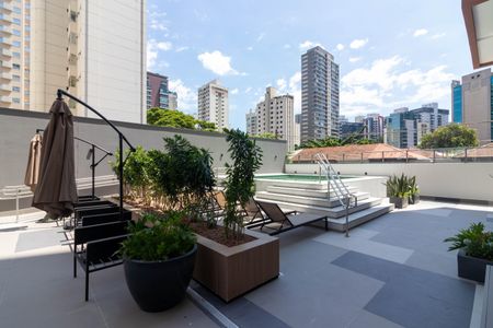 Apartamento à venda com 33m², 1 quarto e sem vaga Apartamento à venda com 33m², 1 quarto e sem vagaÁrea comum - Piscina