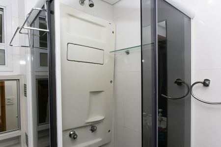 Apartamento à venda com 73m², 3 quartos e 1 vaga Apartamento à venda com 73m², 3 quartos e 1 vagaBanheiro Social