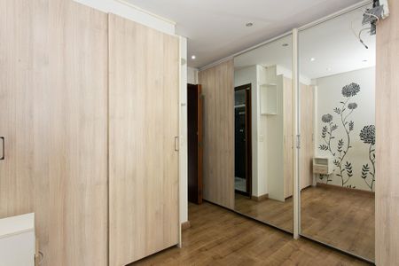 Apartamento à venda com 73m², 3 quartos e 1 vaga Apartamento à venda com 73m², 3 quartos e 1 vagaSuíte
