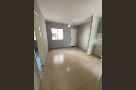 Apartamento para alugar com 45m², 2 quartos e 1 vagaSala