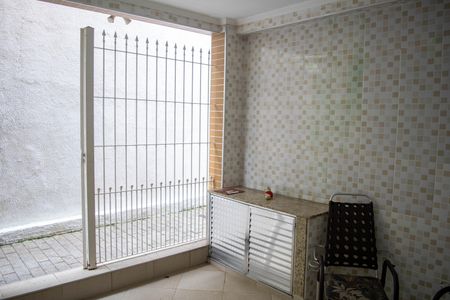 Casa para alugar com 140m², 2 quartos e sem vagaQuintal