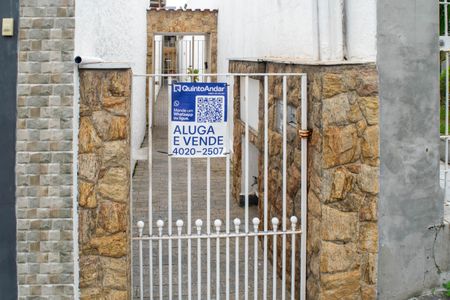 Casa para alugar com 140m², 2 quartos e sem vagaFachada