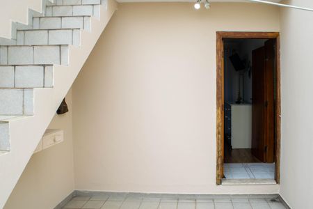 Casa para alugar com 140m², 2 quartos e sem vagaQuintal